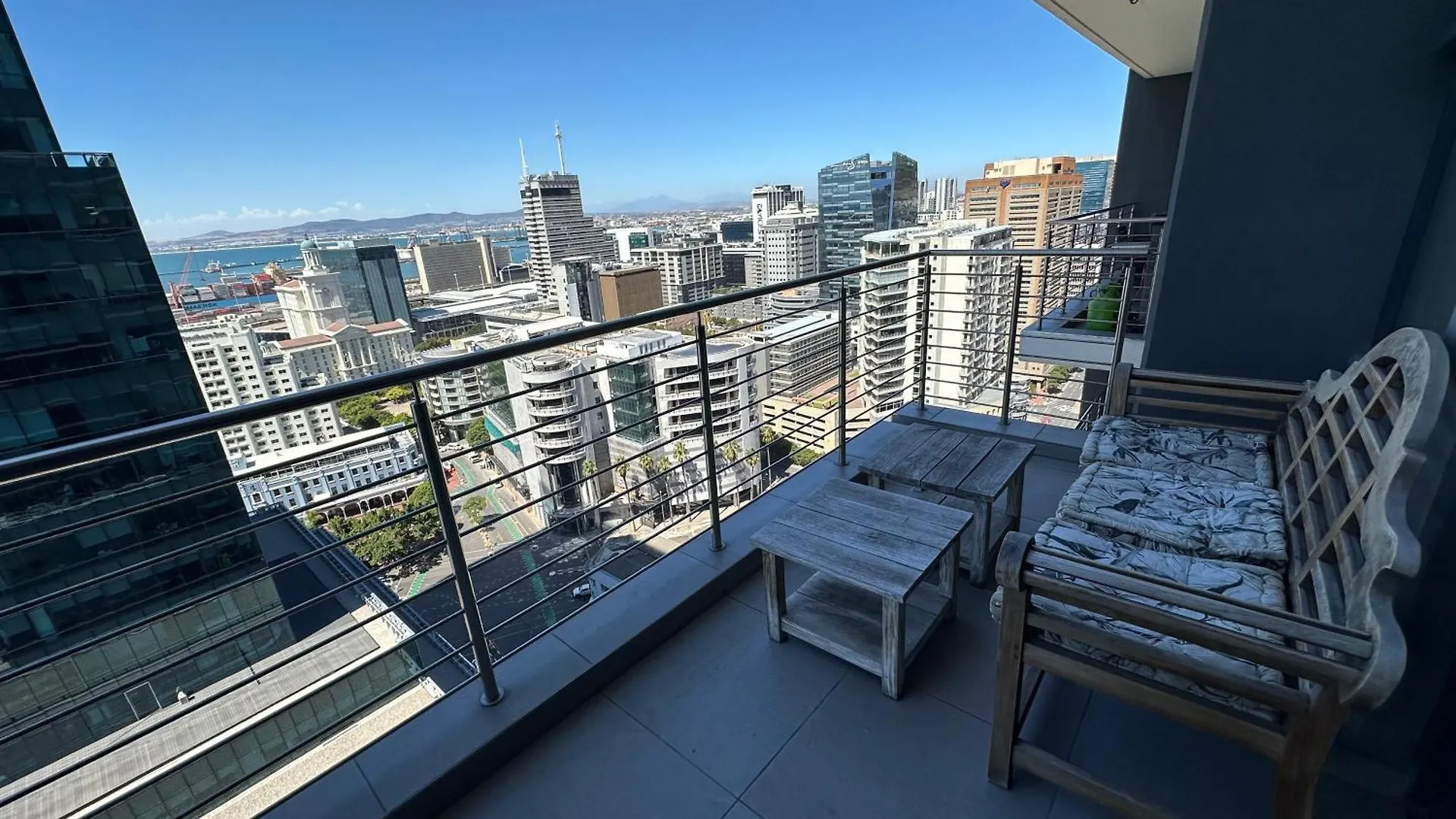 Apartment Urban Elephant 16 On Bree Cape Town