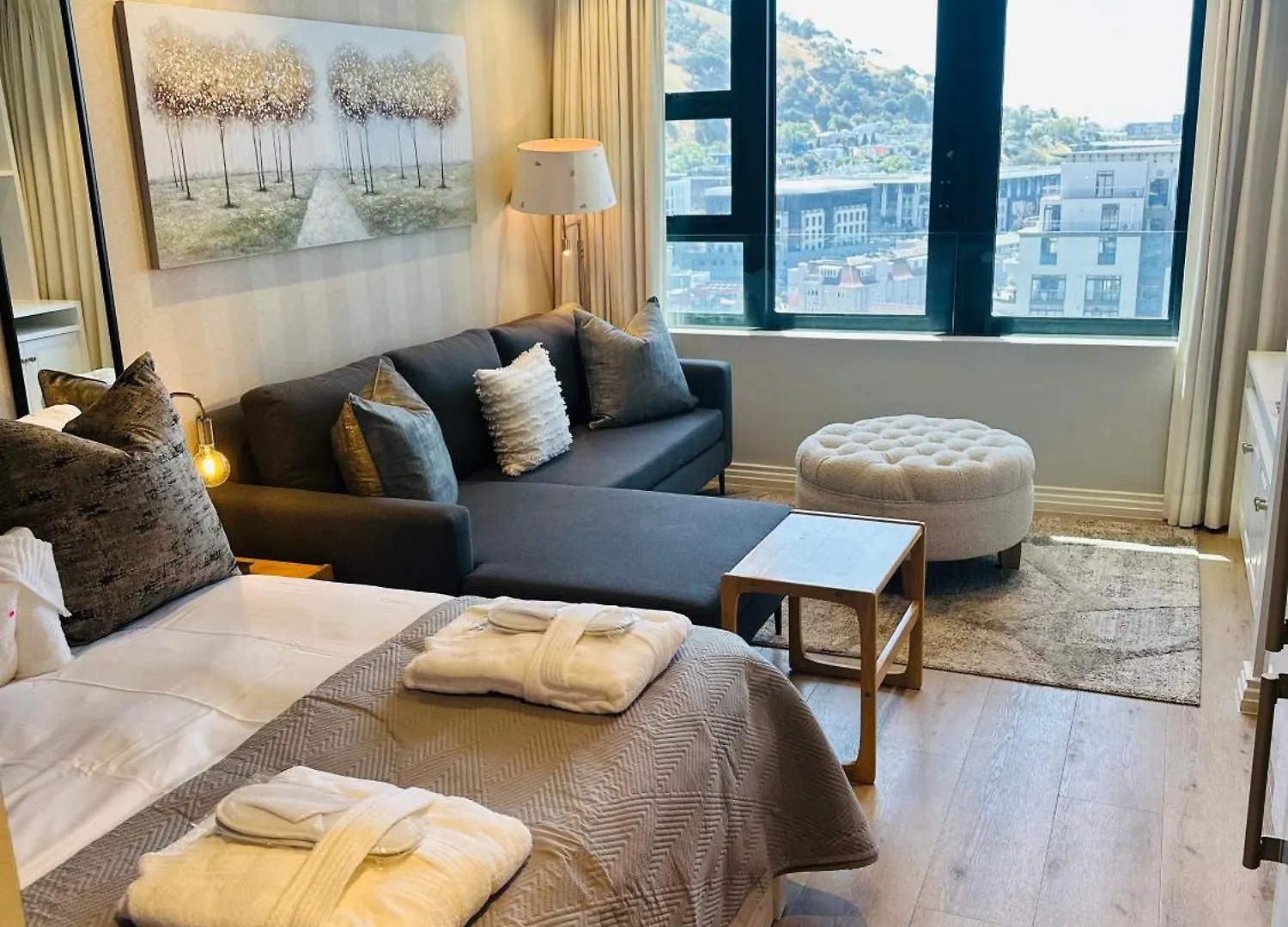 Apartment Urban Elephant 16 On Bree Cape Town South Africa
